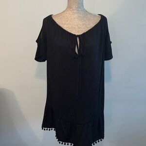 Cover 2 Cover size 1X  swim suit cover up in black with sting of balls on hem.